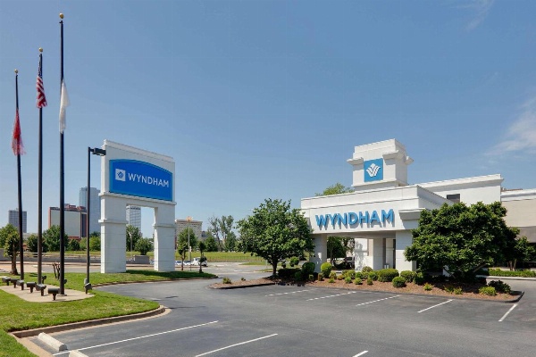 Wyndham Riverfront Little Rock image 2